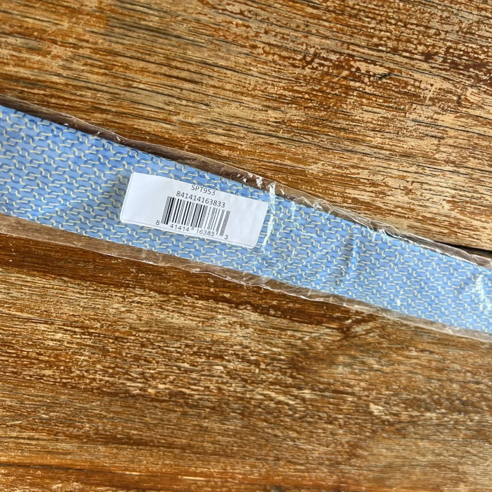 NWT Isaac Mizrahi 100% Silk Tie Blue Gold Chain Print 2.5” Wide